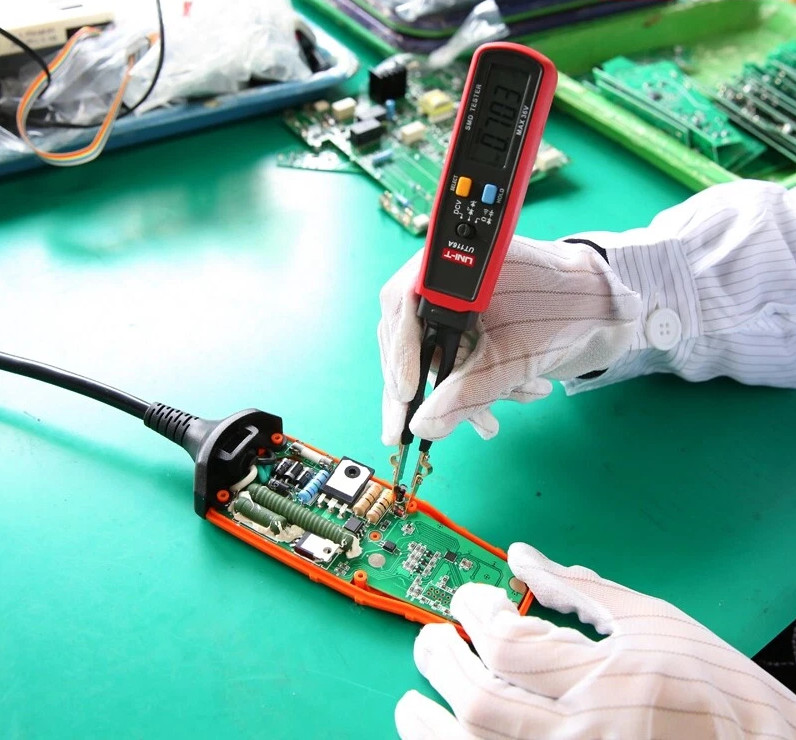 UNI-T UT116A SMD Tester Meter Multimeter LED Diode Continuity Battery Tester