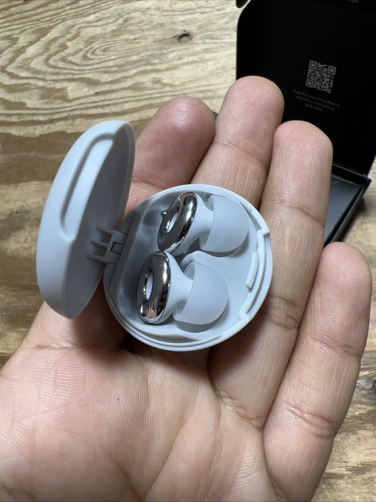 Loop Switch 2 Adjustable Ear Plugs 20-26 dB SNR Noise Reduction Silver