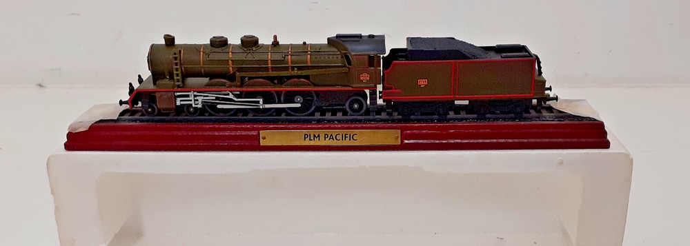 Atlas Editions PLM Pacific on plinth