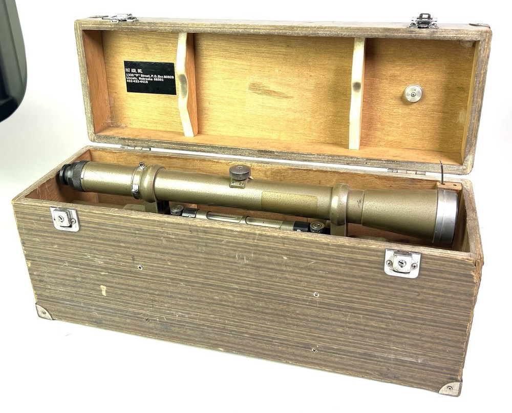Vintage Charvoz 18" Engineers Dumpy Level Erect 33X 57-7718 W Case