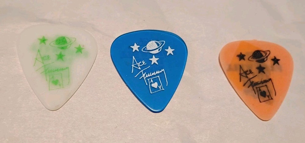 Kiss Ace Frehley Farewell Guitar Picks Canada 2000 3 Different Cities