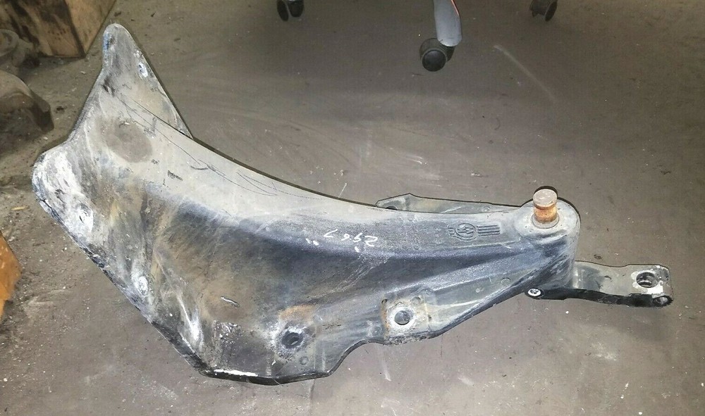 KENWORTH T2000 LEAF SPRING HANGER A85-1200-1