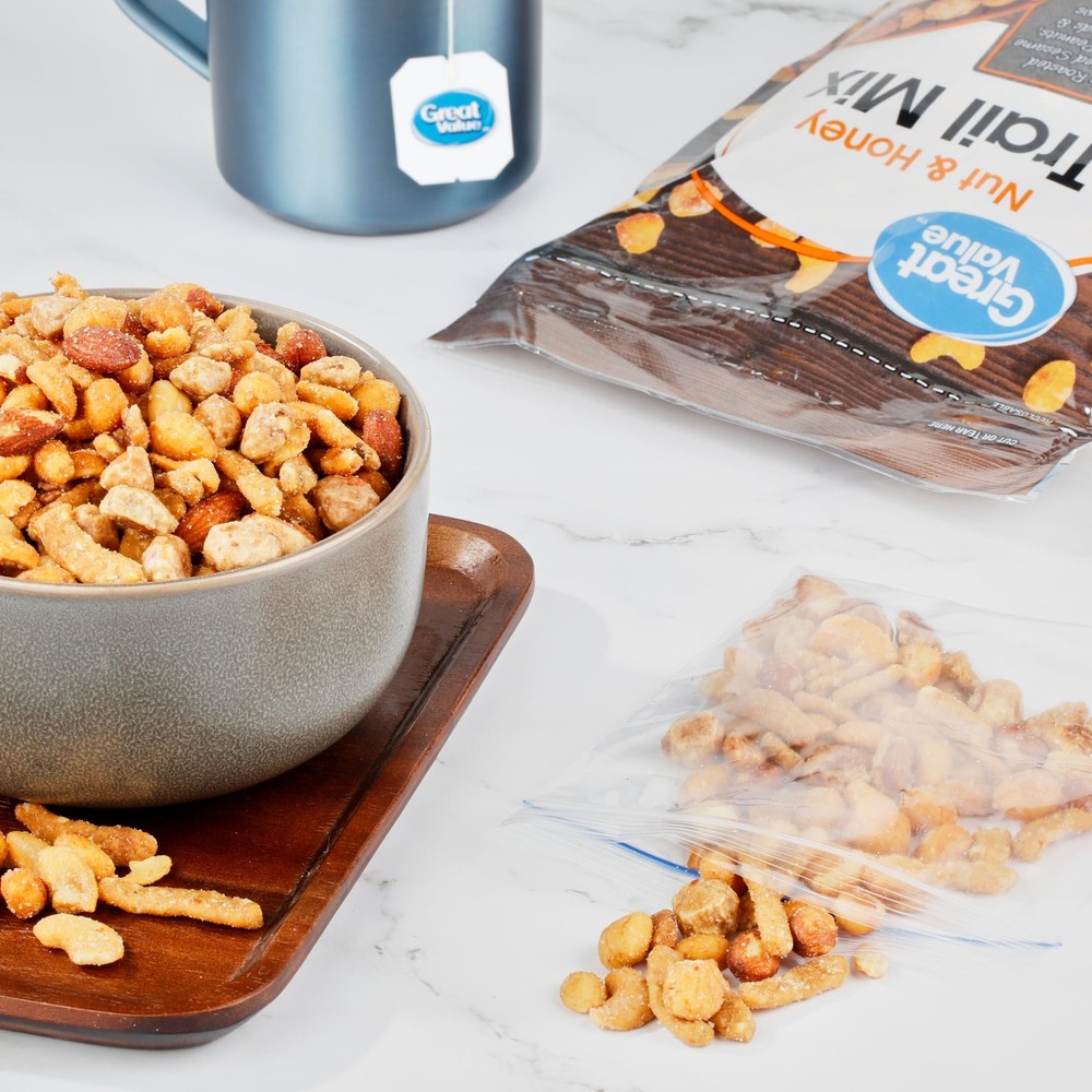 Great Value Nut & Honey Trail Mix, 26 oz