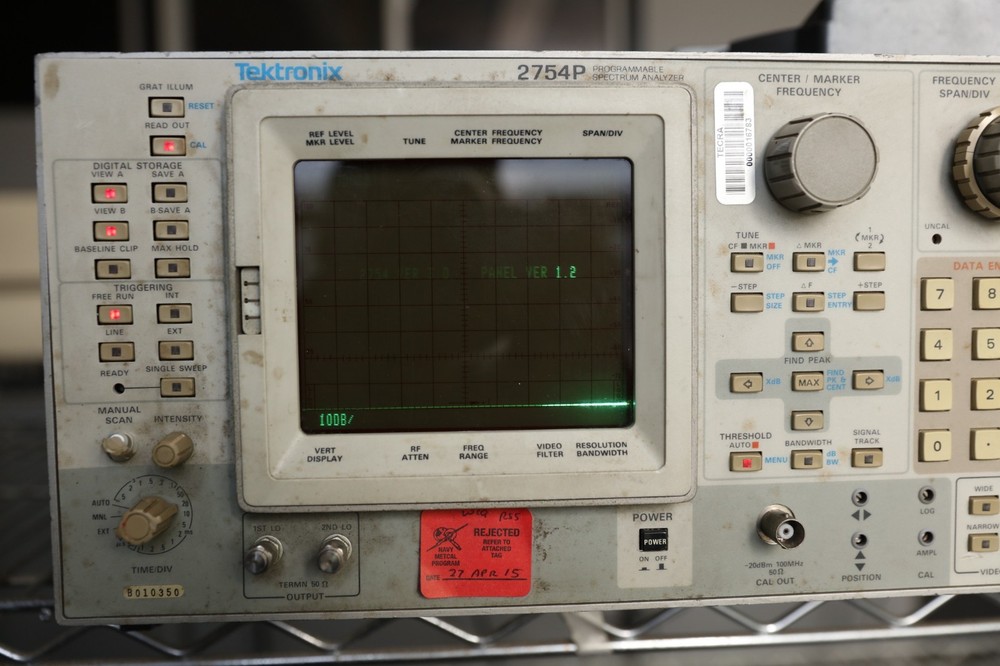 Tektronix 2754P Spectrum Analyzer As Is