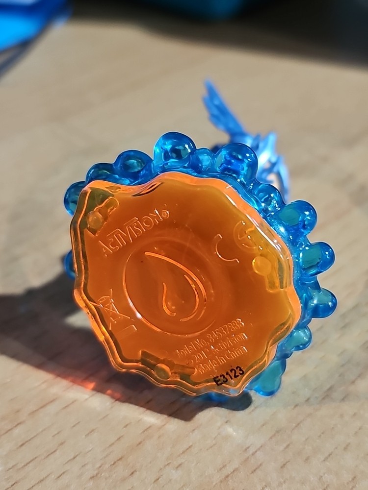 Skylanders: Giants Chill Character Figure Giants