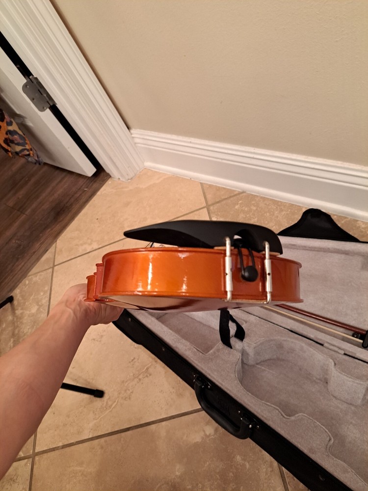 1/2 Student Violin Complete Kit W Case Good Condition No Marks