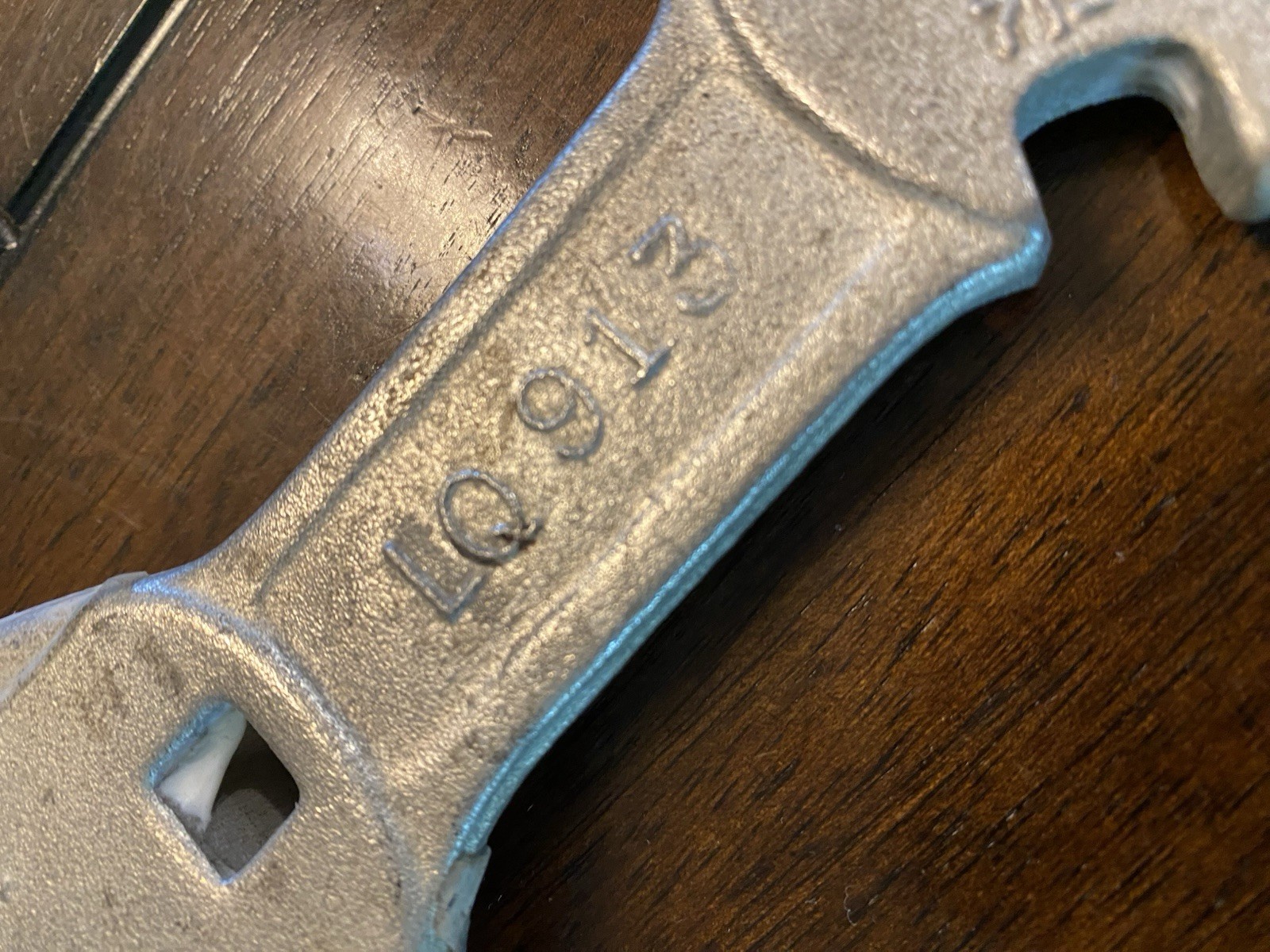 Vintage Liquid No.LQ-913 Multi Tool Gas Valve Welding Tank Wrench - 9” EUC