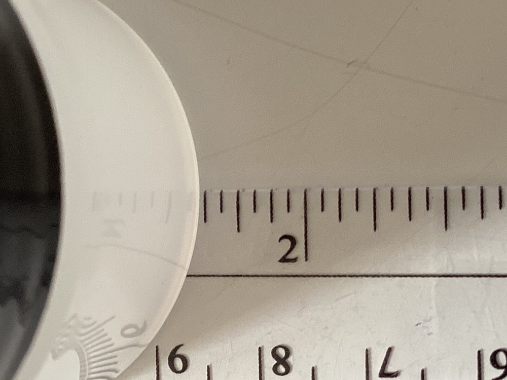 100 1 oz plastic jars with lids thick walls