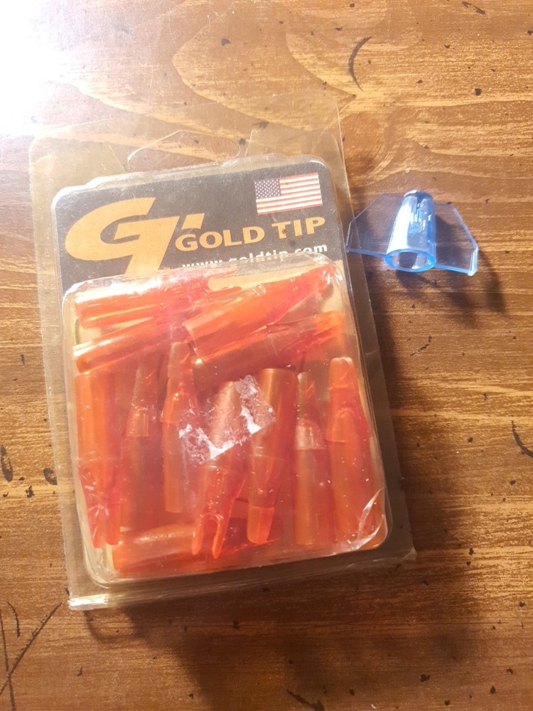 Goldtip GT Nock X-Cutter Ruby (12 Ct.)