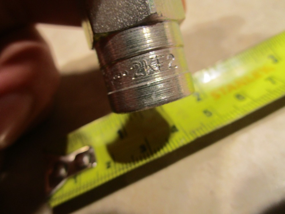 DIXON 2KF2 QUICK COUPLER 1/4" NPT, T0411