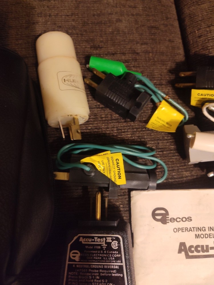 Accu-Test II 7106 AC Outlet Tester