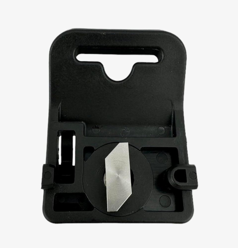 Lund Sporttrak Quick Release Bracket System for Easy Installation