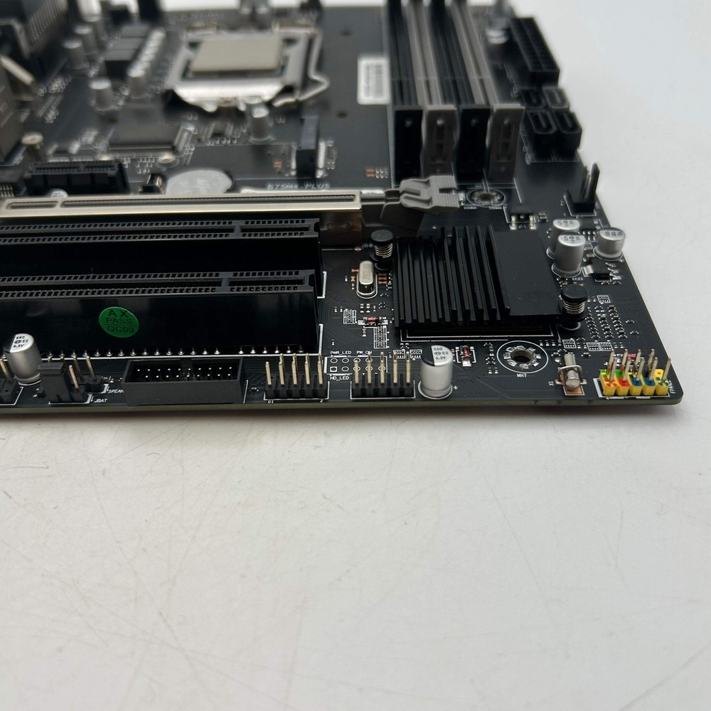 Intel Core i7-3770 / B75M4-PLUS Computer Motherboard & CPU Processor Bundle