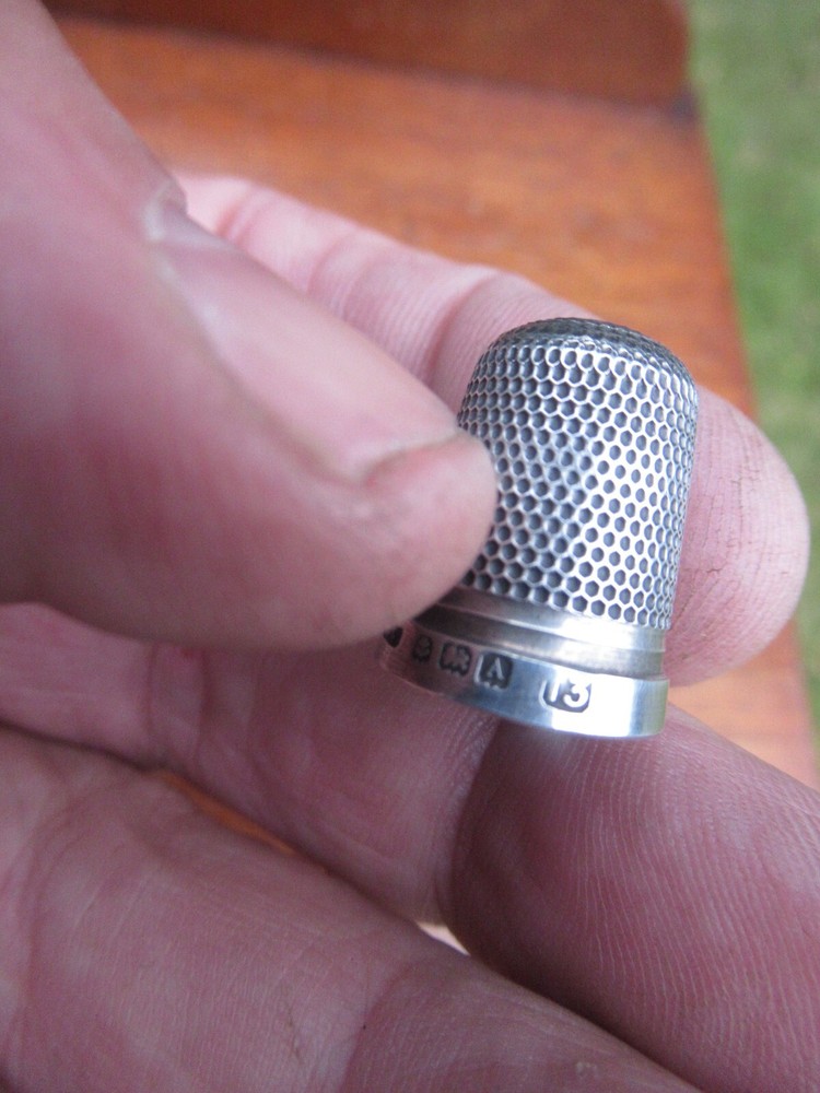 Solid Silver Sewing Thimble B`ham 1925 HC + S Maker No 13 No Holes Excellent