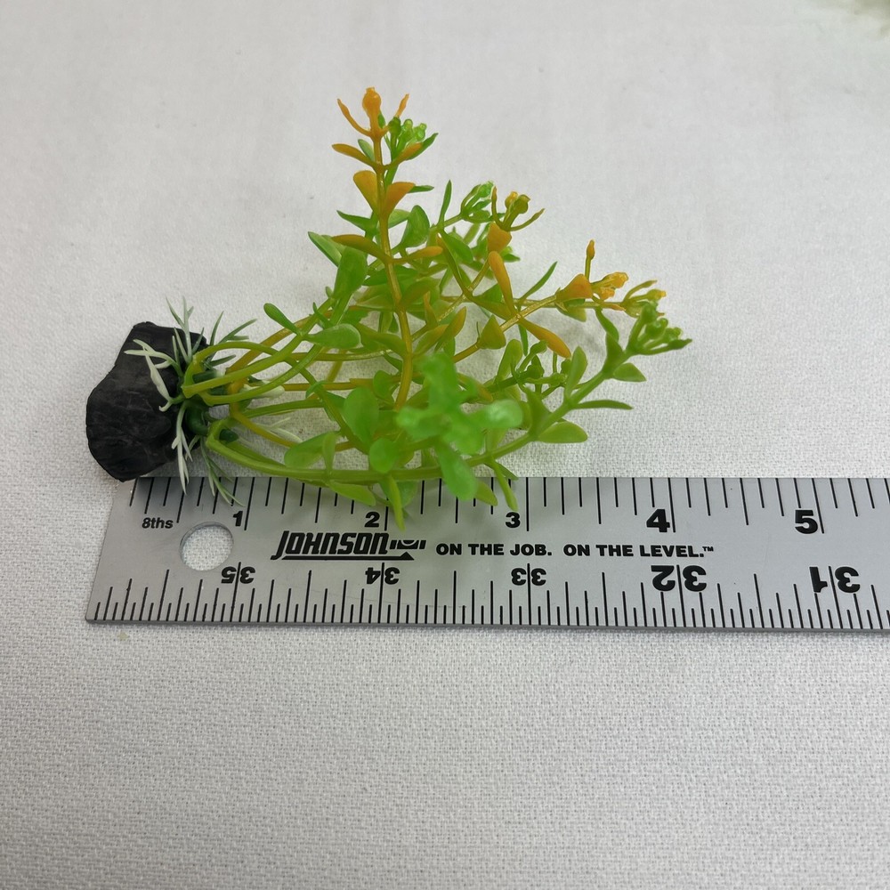 2 PC Xunyee Plastic Aquarium Plants