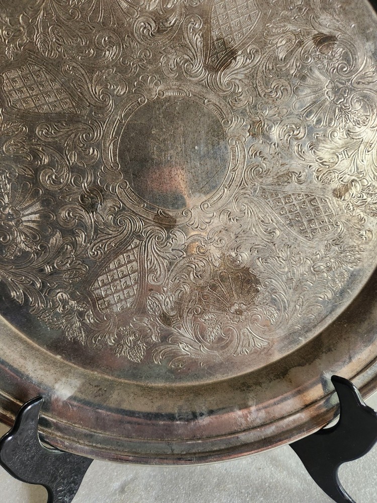 12" Round Silverplated Tray • No Makers Mark