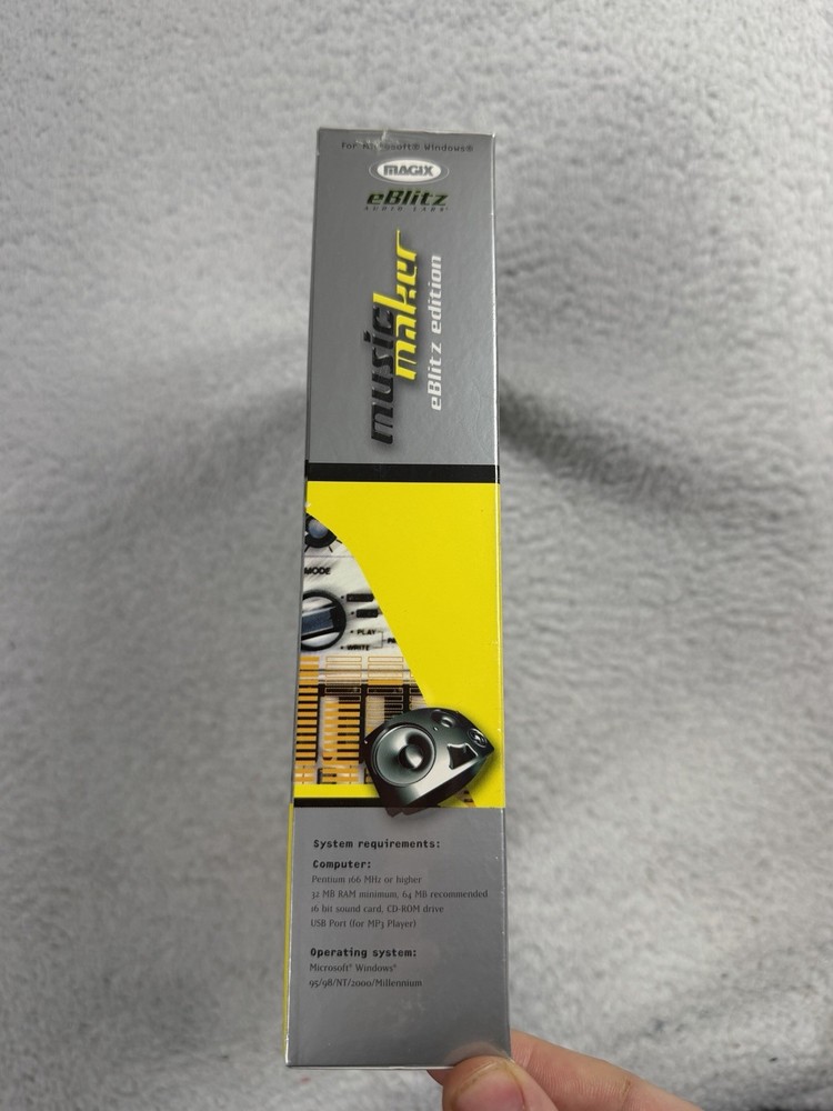 Magix Music Maker eBlitz Edition MP3 Player (Original Wrapper BOX)