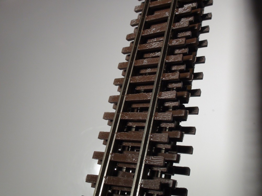 HON3 Micro-Engineering #10-114 HON3 SCALE Code 70 Flex Track NON WEATHERED