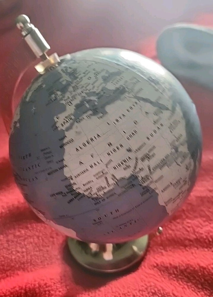 Small World Globe For Desktop