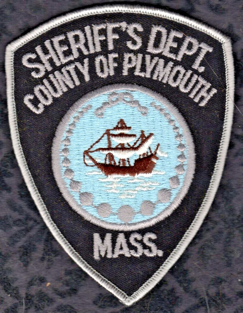 Plymouth Massachusetts Sheriff Shoulder Patch = ( BB-2 ) Read " Item Condition