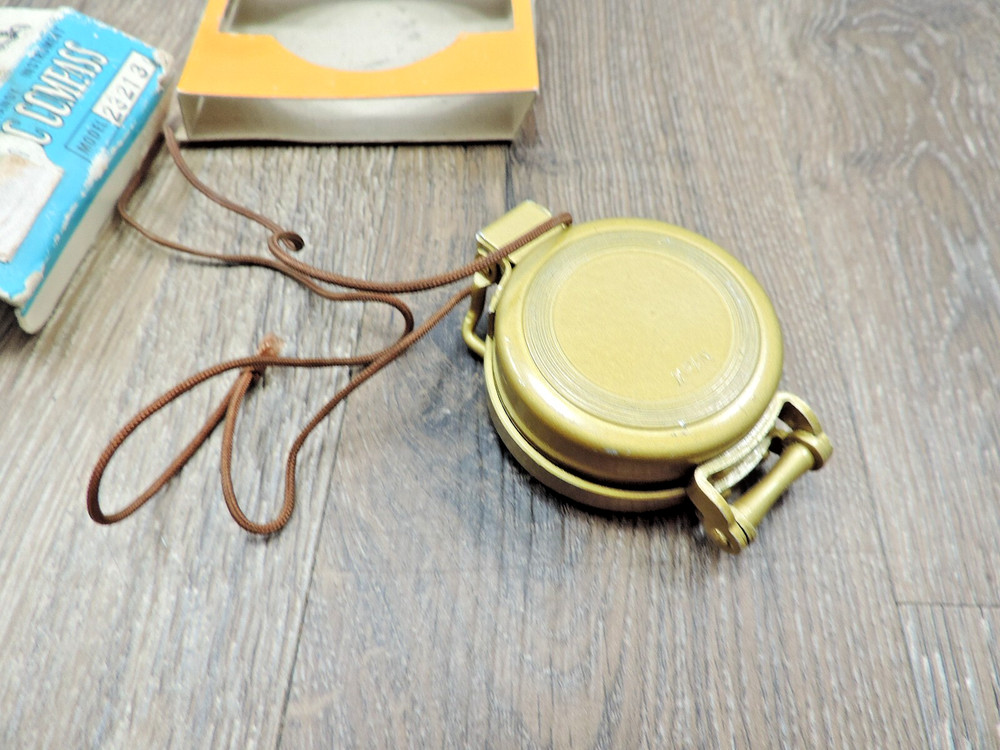 Lensatic Compass Liquid Filled PIC Model 23213