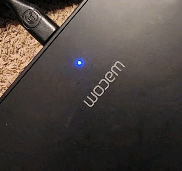Wacom Intuos Pro PTH-660 Medium Graphics Drawing Tablet ONLY - TESTED