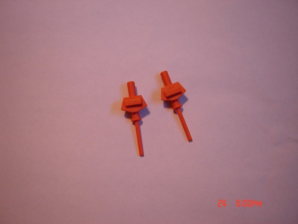 Lionel Postwar 6816 Bulldozer Replacment Light Orange 2 Front Cylinders