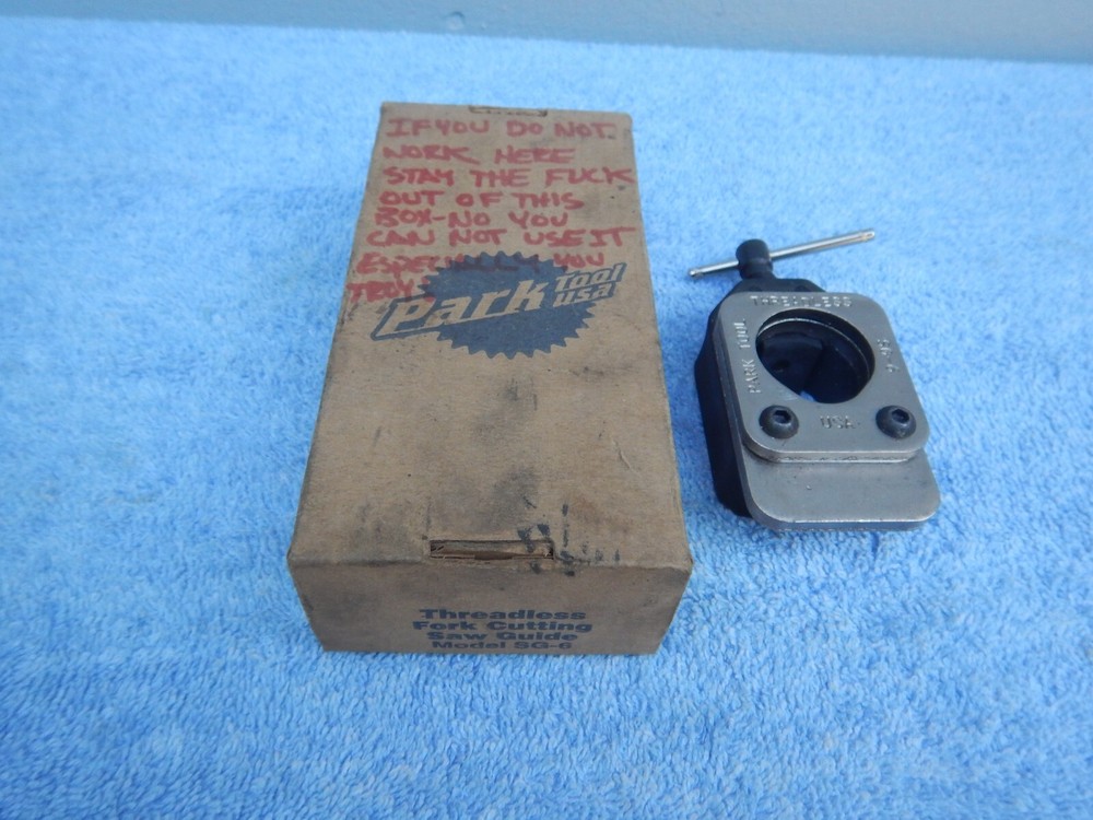 Park Tool Model SG-6 Threadless Fork Cutting Saw Guide Set in Box