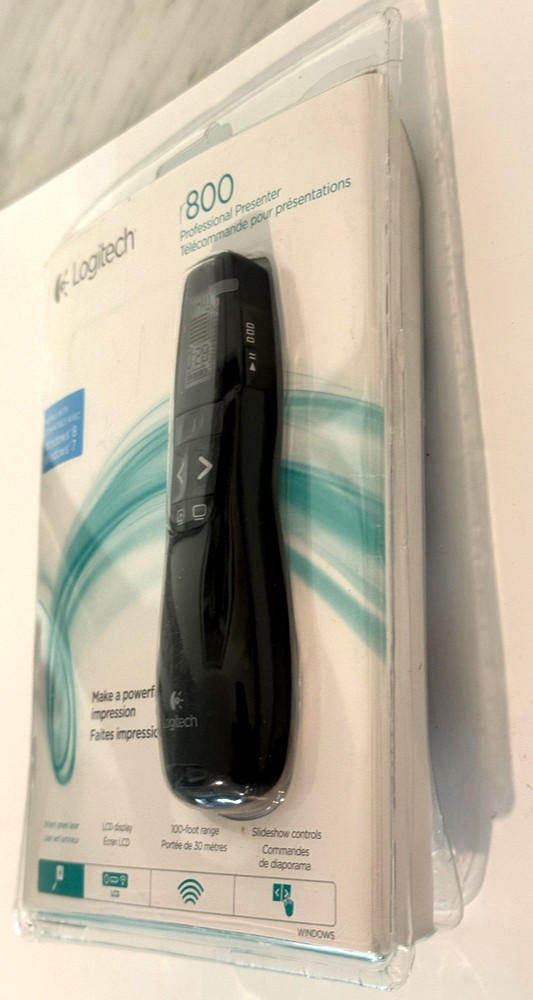 Logitech R800 Laser Presentation Remote Control - Black - NEW