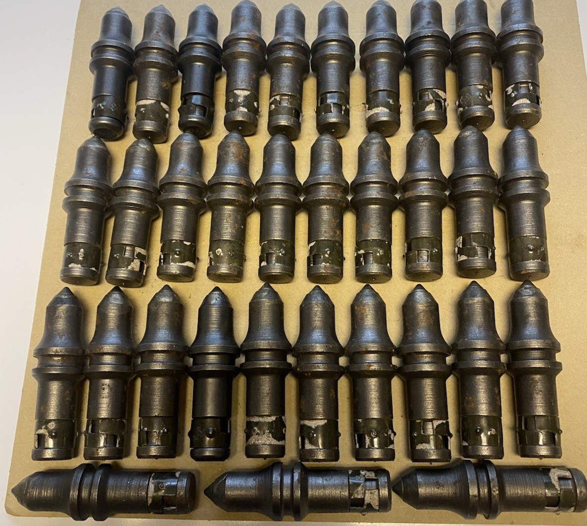 Kennamental C-21 Carbide Tipped Auger Bullet Teeth, New Open-Box