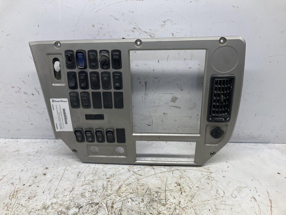 Mack CXU613 SWITCH Dash Panel - Used