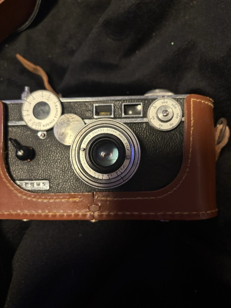 Argus Coated Cintar Vintage Black Rangefinder Camera with Case