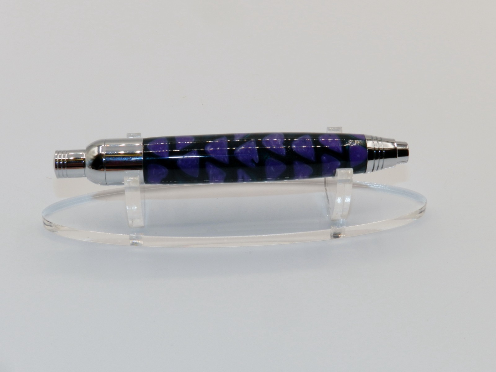 Chrome finish 5.6mm Sketch Pencil. Hand made with Lilac Acrylester. #157