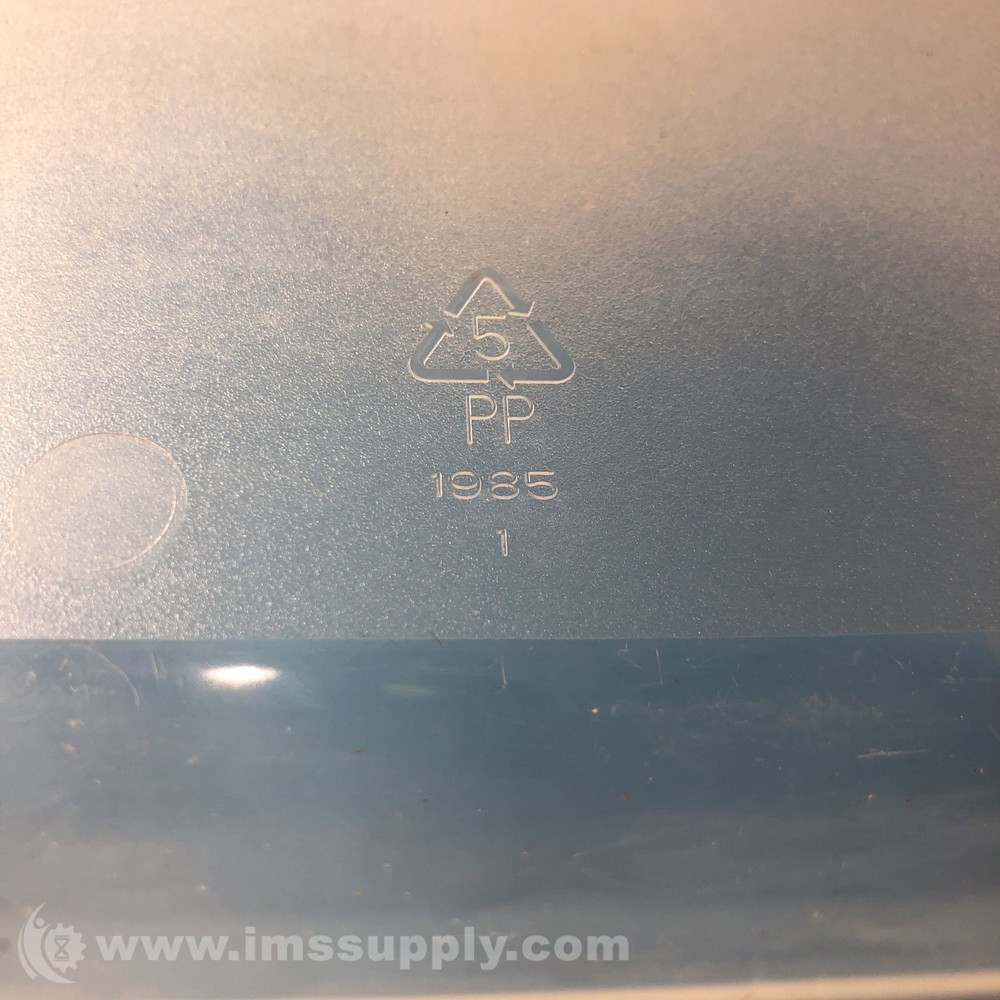 Sterilite 1985 30 Quart Latch Clear Storage Bin USIP