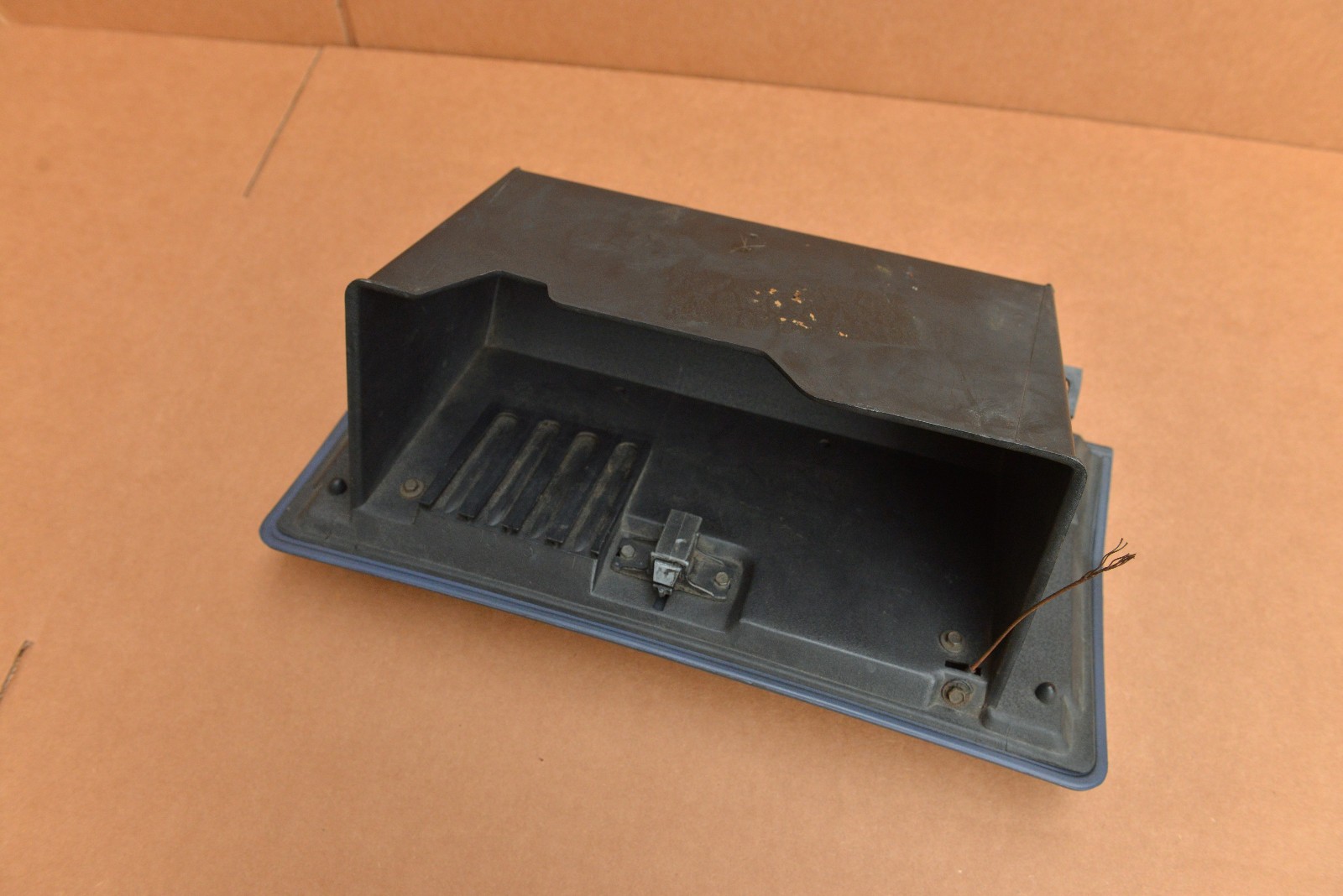 83 84 Chevrolet Monte Carlo SS El Camino 1983 1984 Cutlass Glove Box Medium Blue