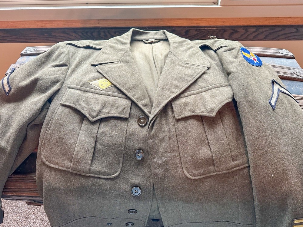 WWII U.S. Army Air Forces – Named to PFC E. Vaux (Jacket • Flag • Musette Bag)