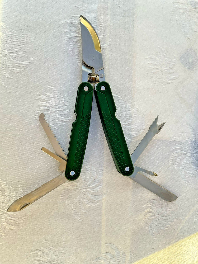 SS Gardener Multitool Folding Green Handle Multitool In Case With Belt loop