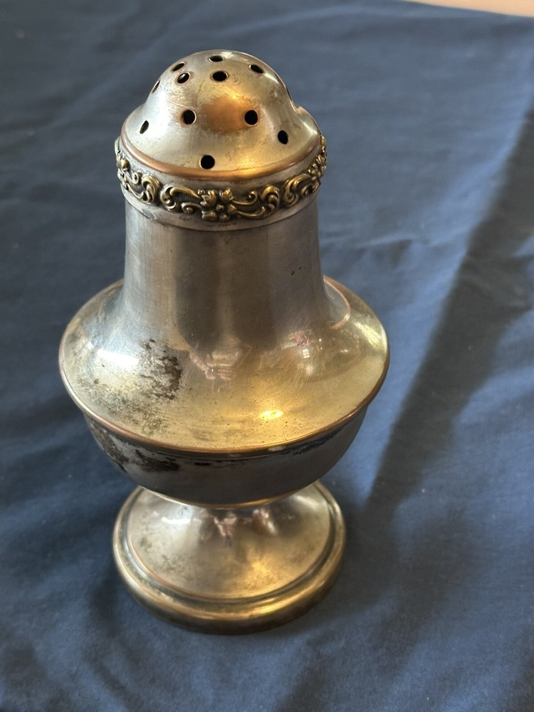Vintage Silver plated 6 3/4” Sugar Shaker