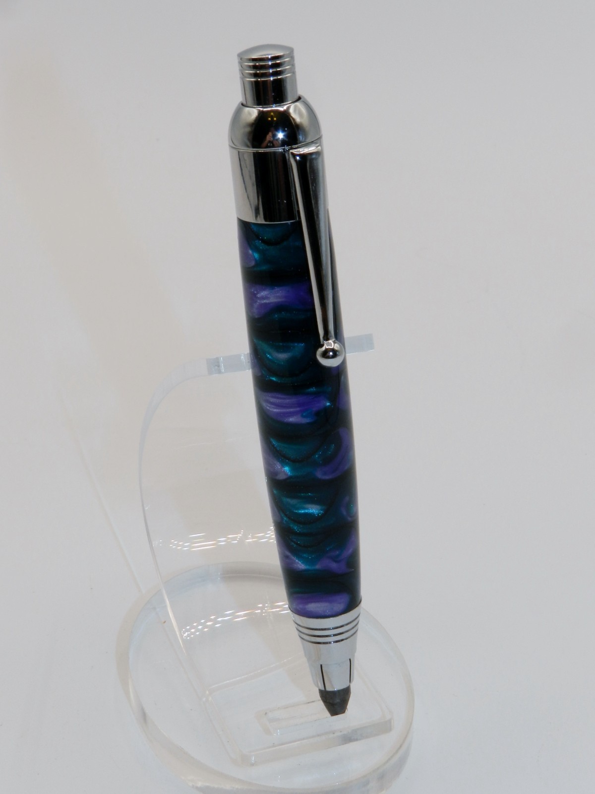 Chrome finish 5.6mm Sketch Pencil. Hand made with Lilac Acrylester. #157
