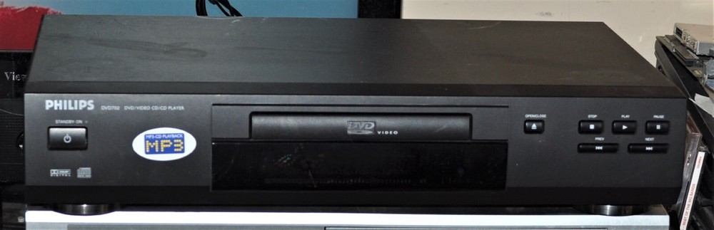 PHILLIPS MODEL DVD701 DVD/CD DISK PLAYER SCHOOL SURPLUS GOOD
