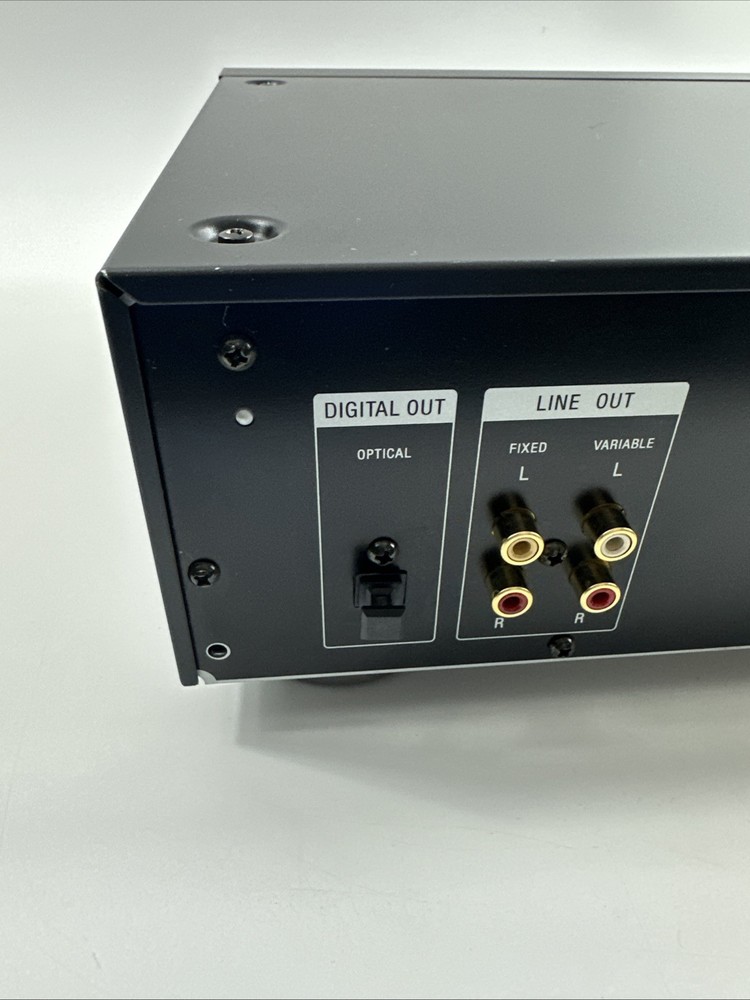 Sony CDP X111ES High Density Digital Sync CD player , Works!