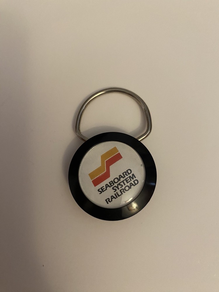 Seaboard System Railroad Key Ring P119