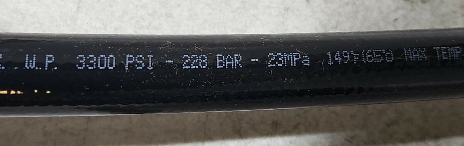 Titan Airless/Wireless Paint Sprayer Hose 3/8" x 26" Fluid -Impact 740-840-1040