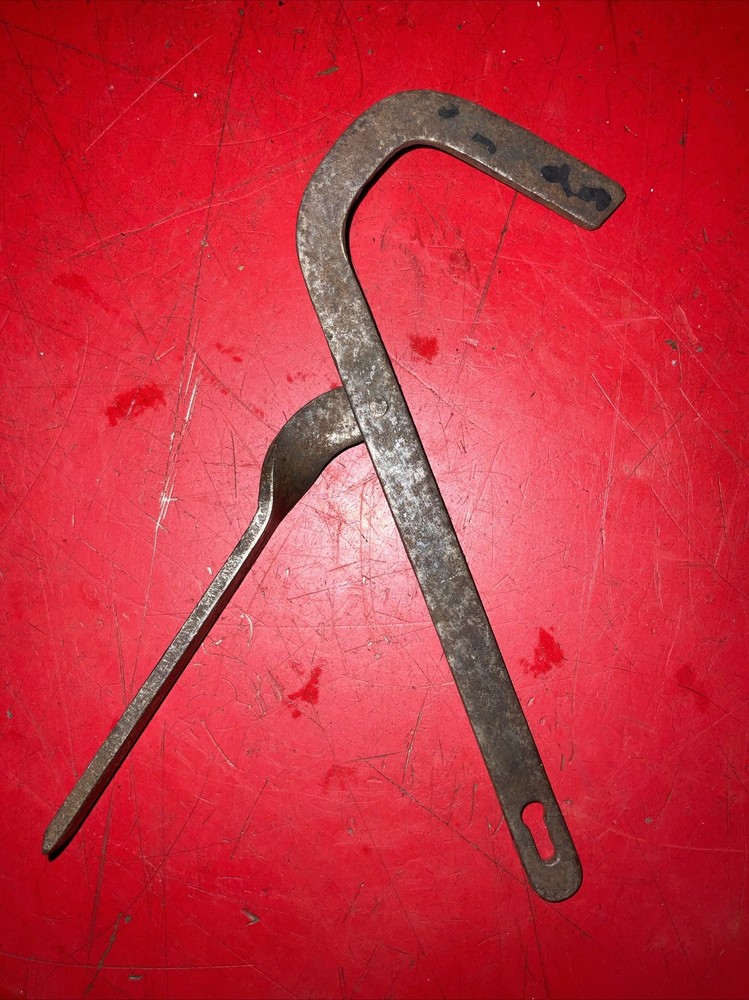 VINTAGE CAR MOTORCYCLE TOOL KIT , WORKSHOP SERVICING TOOL ?