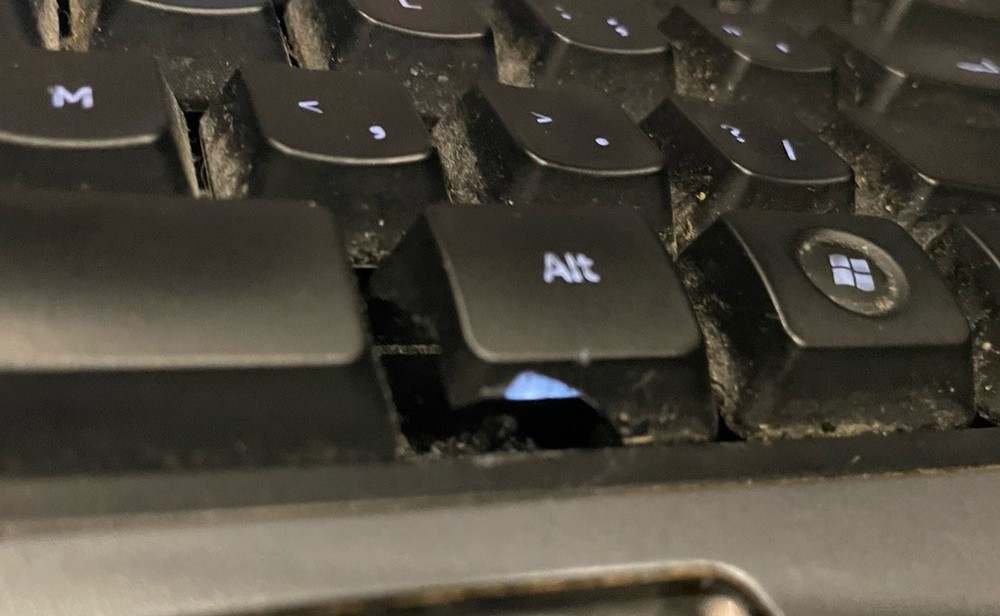 G510 Logitech Wired Gaming Keyboard Backlit LCD Programmable (Please Read)