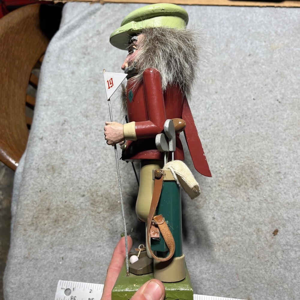Vintage Design 12” Nutcracker - Golfer Figurine HB94224