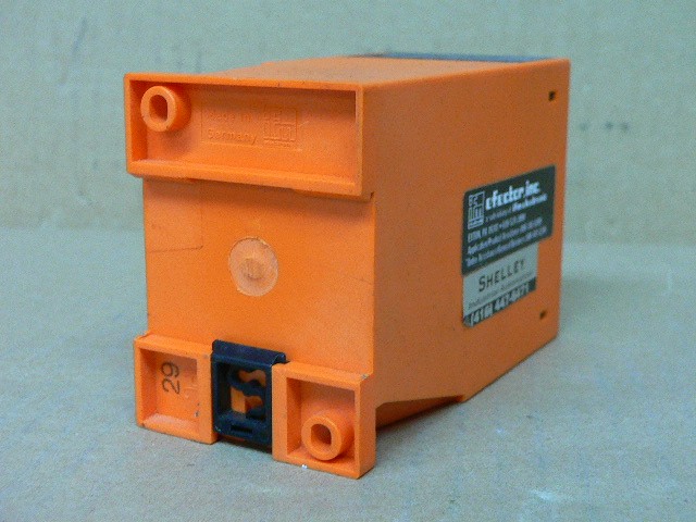 Ifm Efector Flow Sensor Controller 110 Vac Model Vs0200