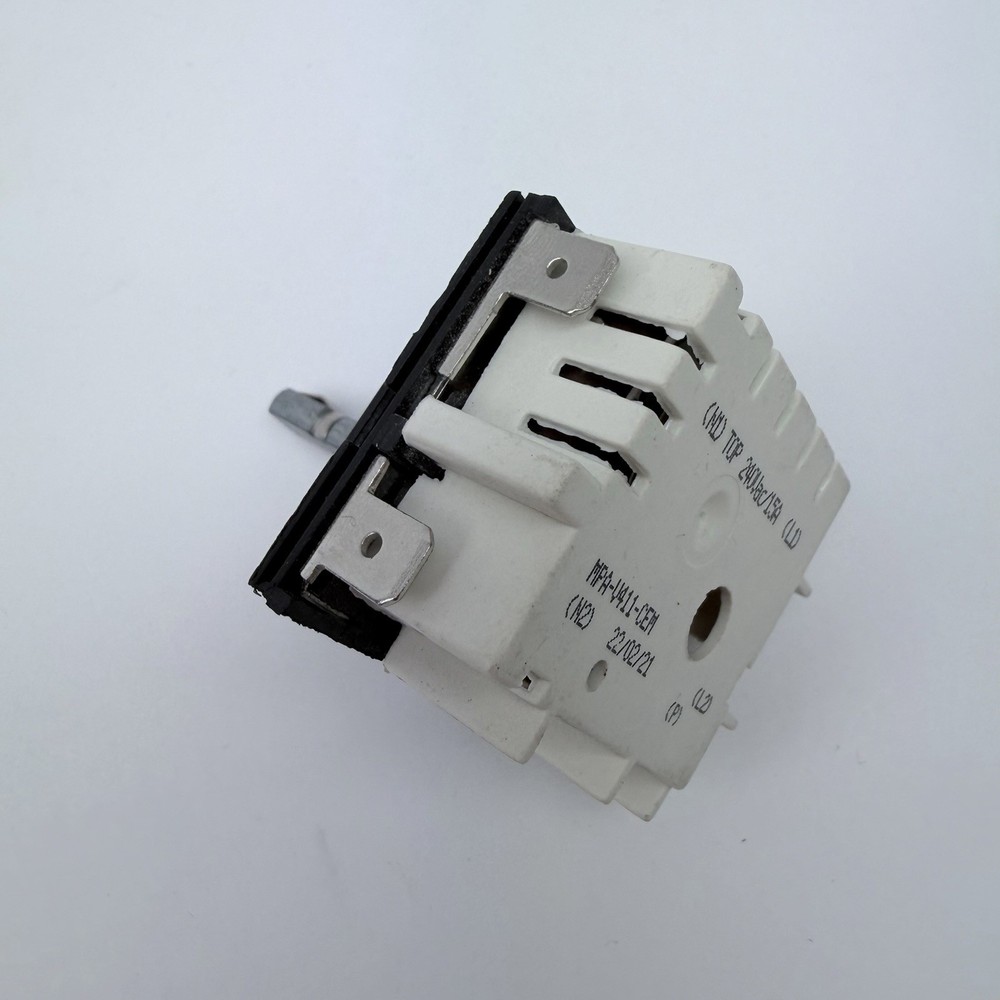 MPA-V411-CEM Infinite Switch 208Vac, 15A