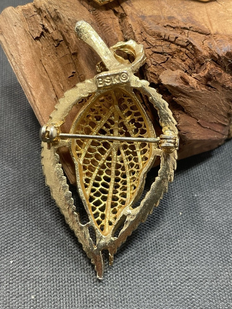 BSK &MONET Gold Tone BOOCH 2pcs