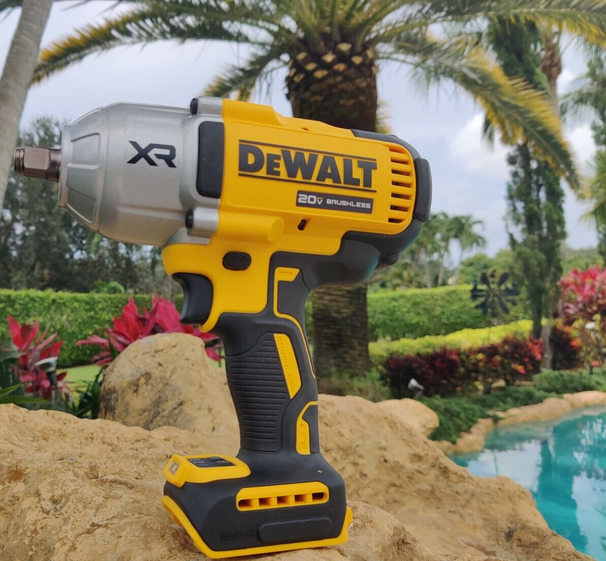 DEWALT DCF900B 20V 1/2 IN IMPACT WRENCH BRUSHLESS WITH HOGS RING ✅SEALED NEW ✅
